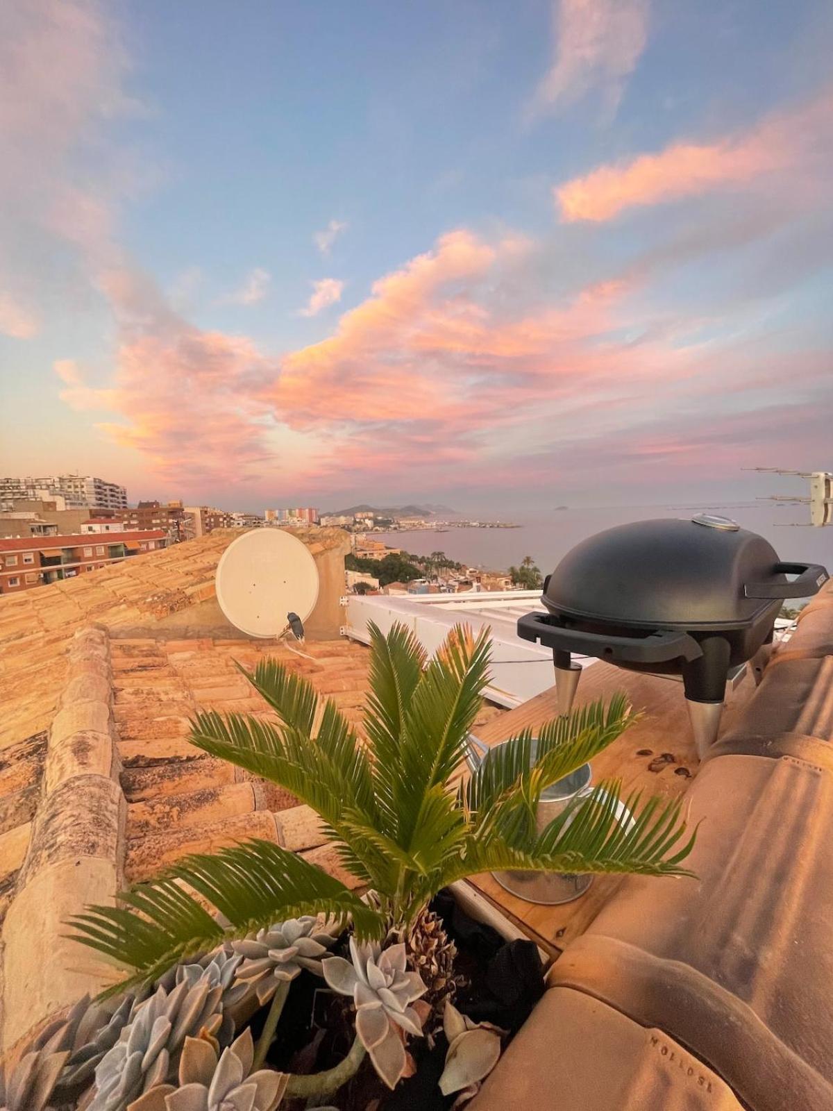 Oldtown Family House With Amazing Terrace - 3 Minutes From Beach! Вилахойоса Екстериор снимка