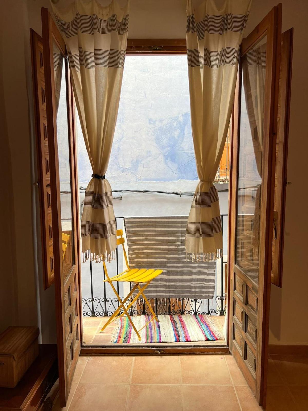 Oldtown Family House With Amazing Terrace - 3 Minutes From Beach! Вилахойоса Екстериор снимка