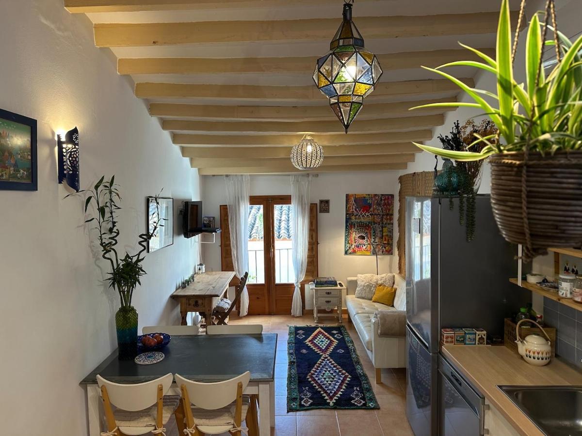 Oldtown Family House With Amazing Terrace - 3 Minutes From Beach! Вилахойоса Екстериор снимка