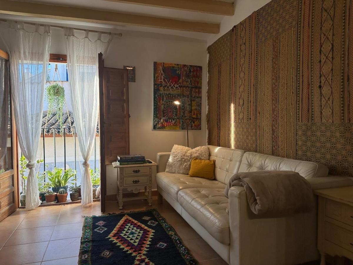 Oldtown Family House With Amazing Terrace - 3 Minutes From Beach! Вилахойоса Екстериор снимка